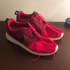 Pink nike shoes 10.5